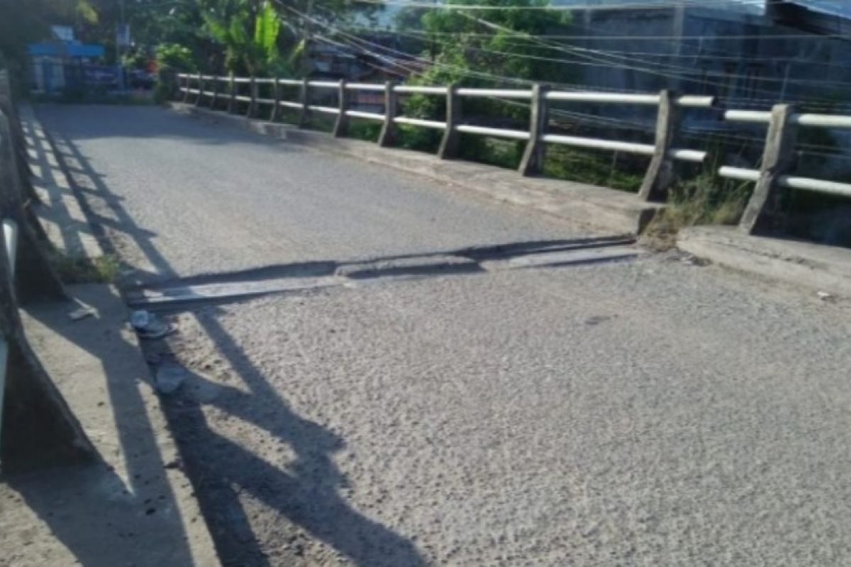 Ombudsman Sulbar minta jembatan Simbuang di Mamuju diperbaiki