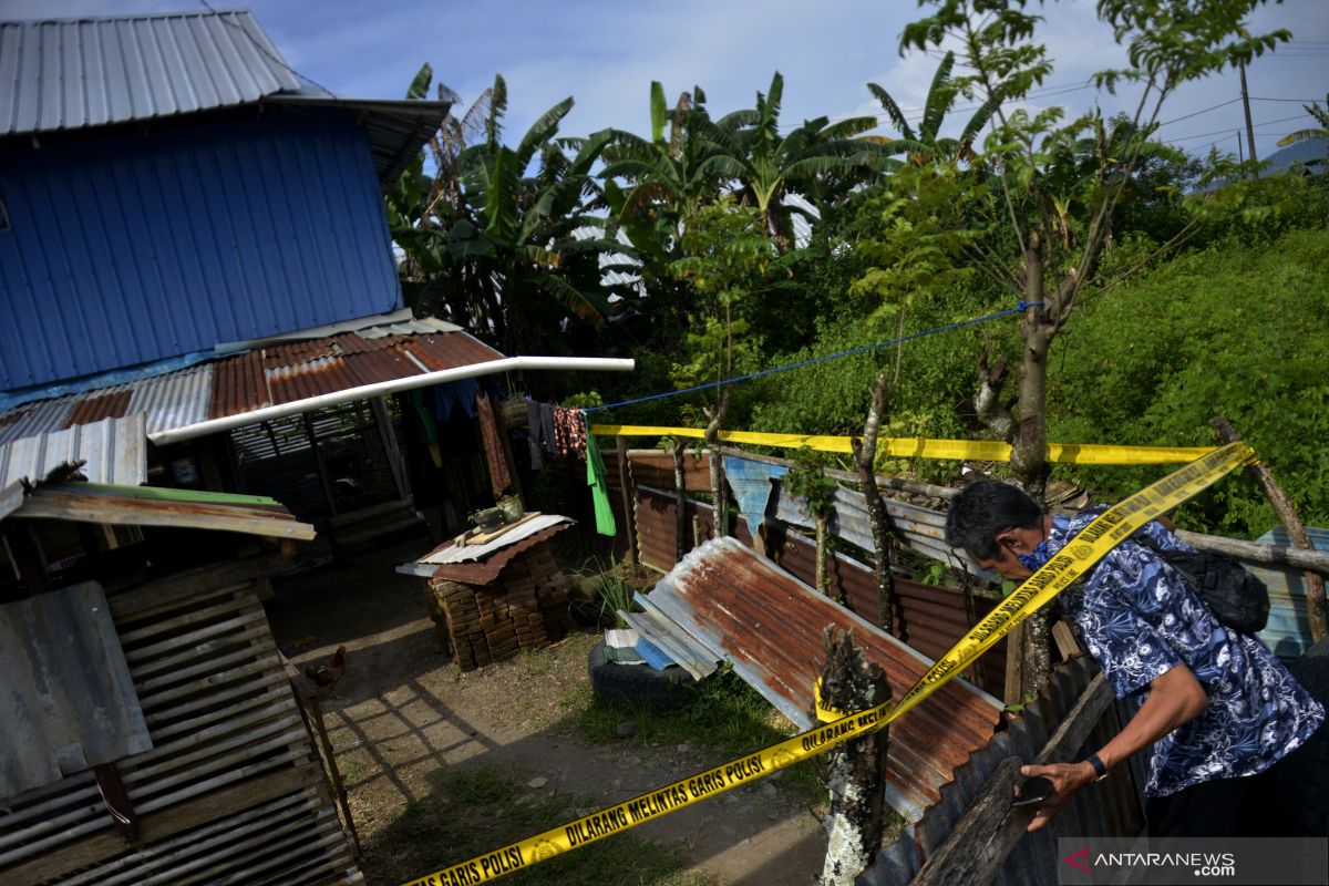 Polisi sterilkan salah satu rumah terduga teroris di Makassar