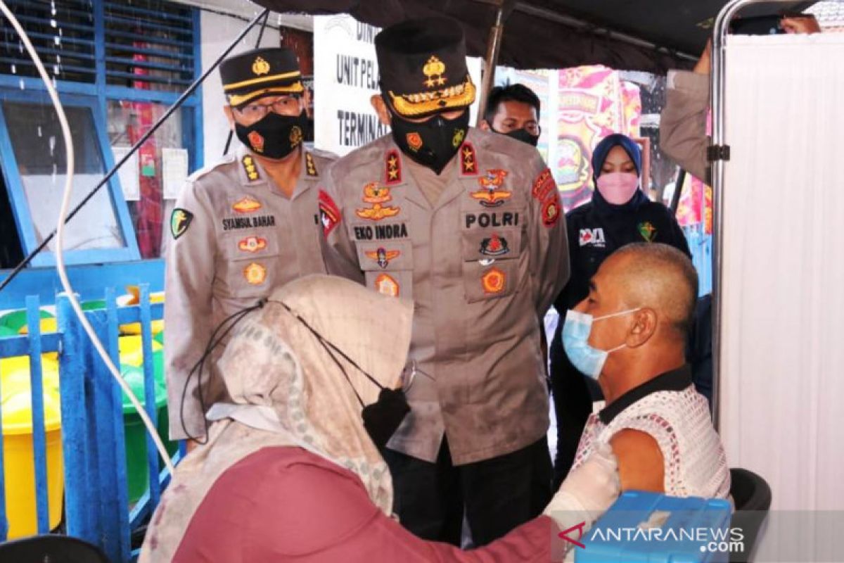 Polda Sumsel gelar bakti sosial di eks-kampung narkoba Tangga Buntung Palembang