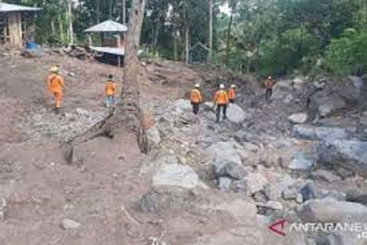 Operasi pencarian korban banjir bandang di Adonara diperpanjang