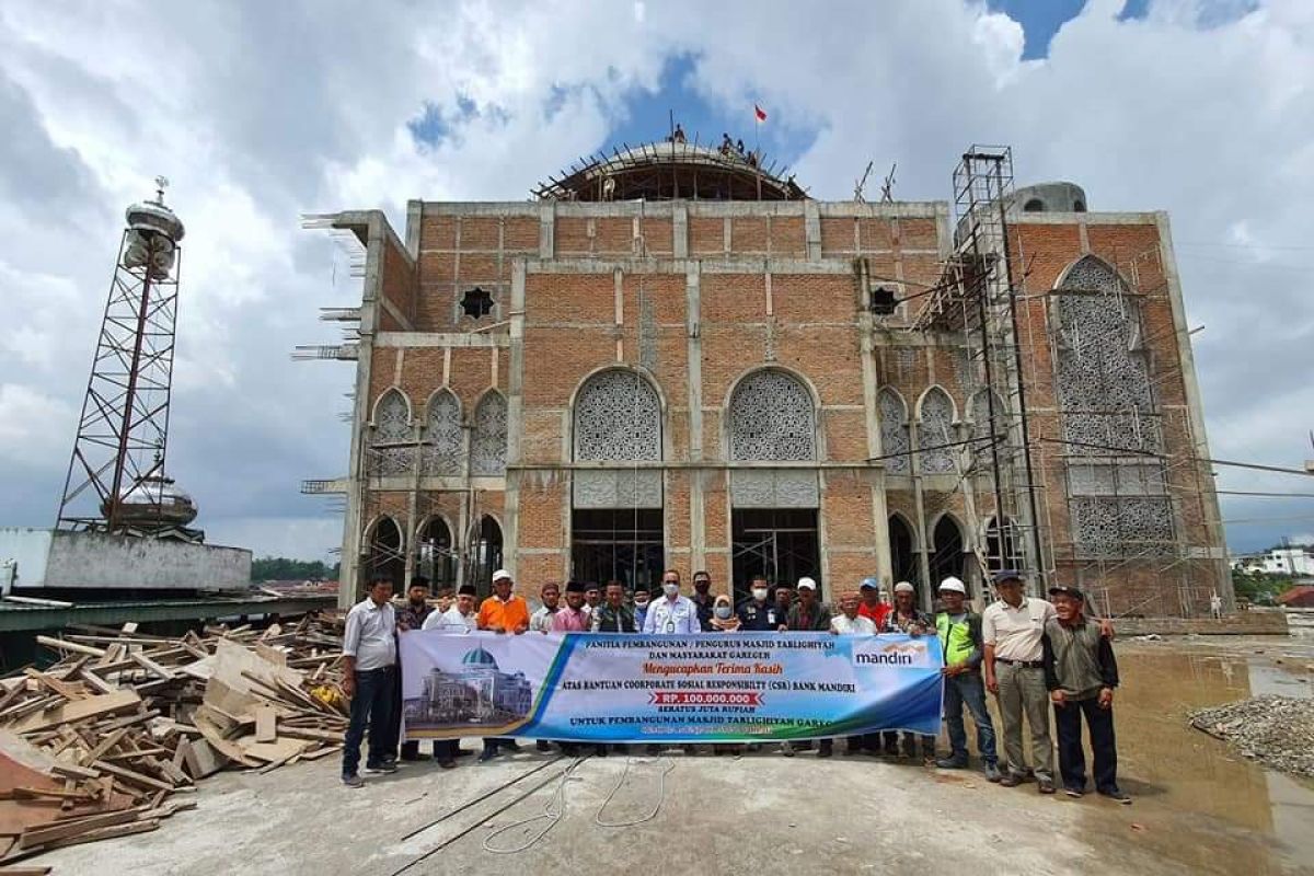 Pasar pabukoan Garegeh rangkul pedagang beramal sambil berusaha