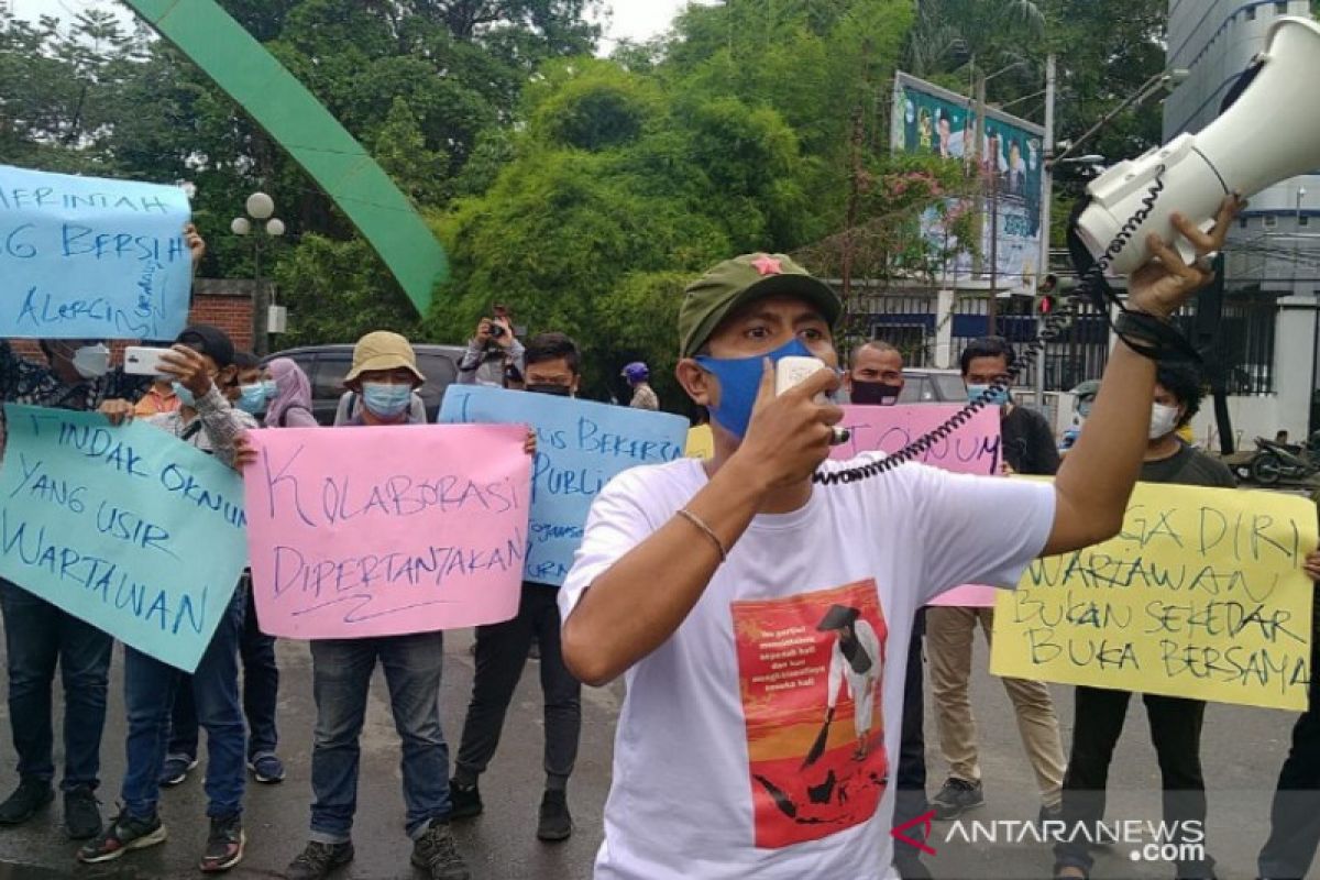 Jurnalis Medan aksi bersama tolak arogansi tim pengamanan Wali Kota