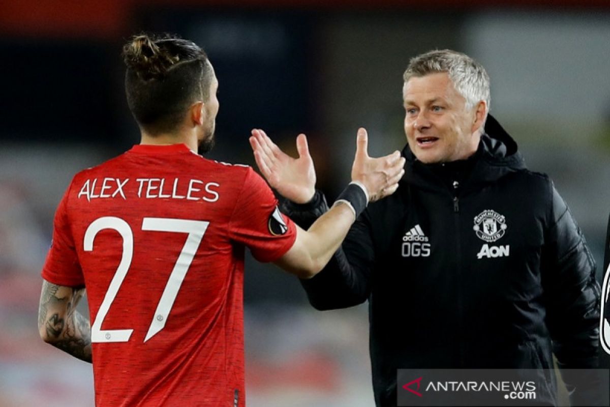 AS Roma dikabarkan siap datangkan Alex Telles dari Manchester United