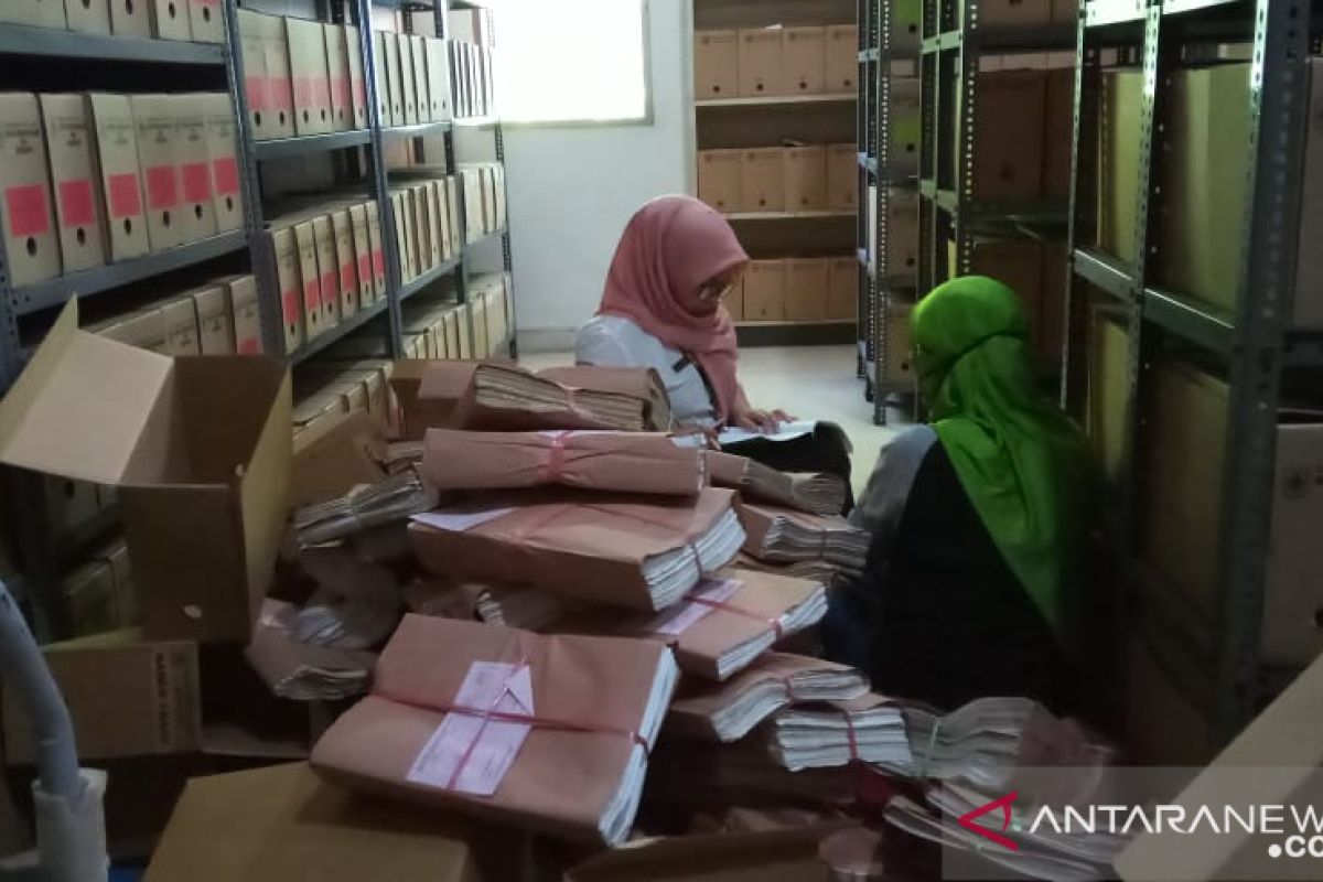 Dispersip Kalsel musnahkan belasan ribu arsip pada Bulan Mei