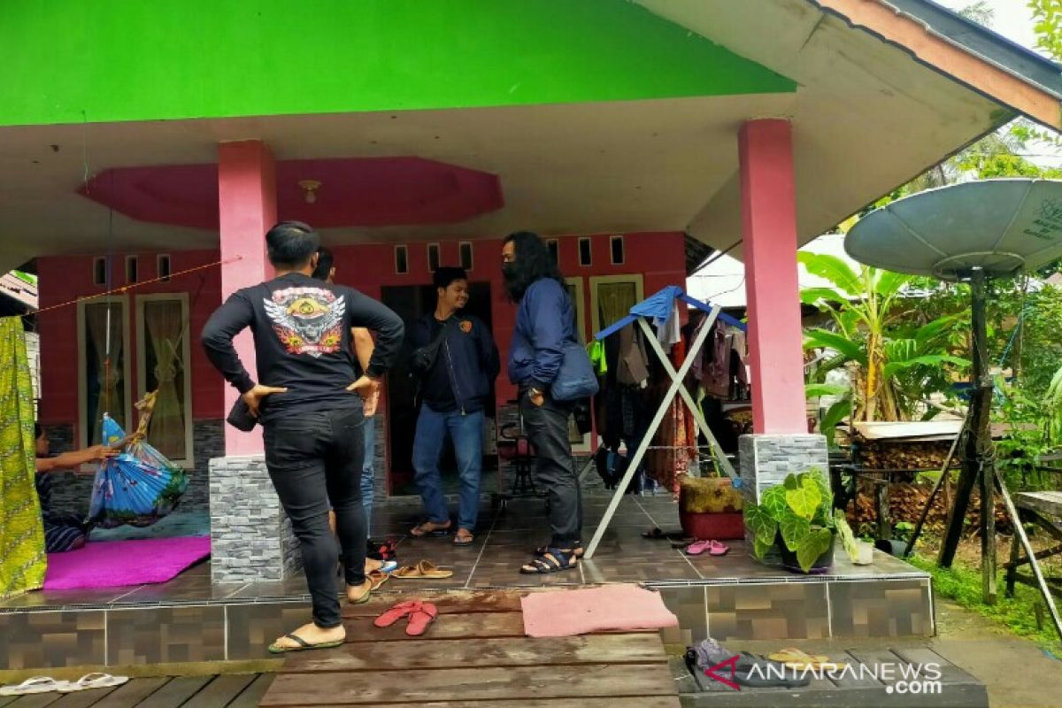 Polisi tahan aparat desa diduga mark-up dana desa