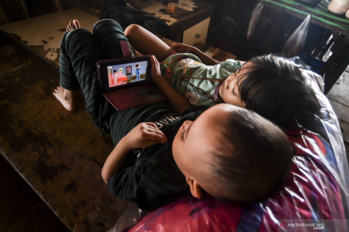 BSSN cautions parents of gadget addiction in children
