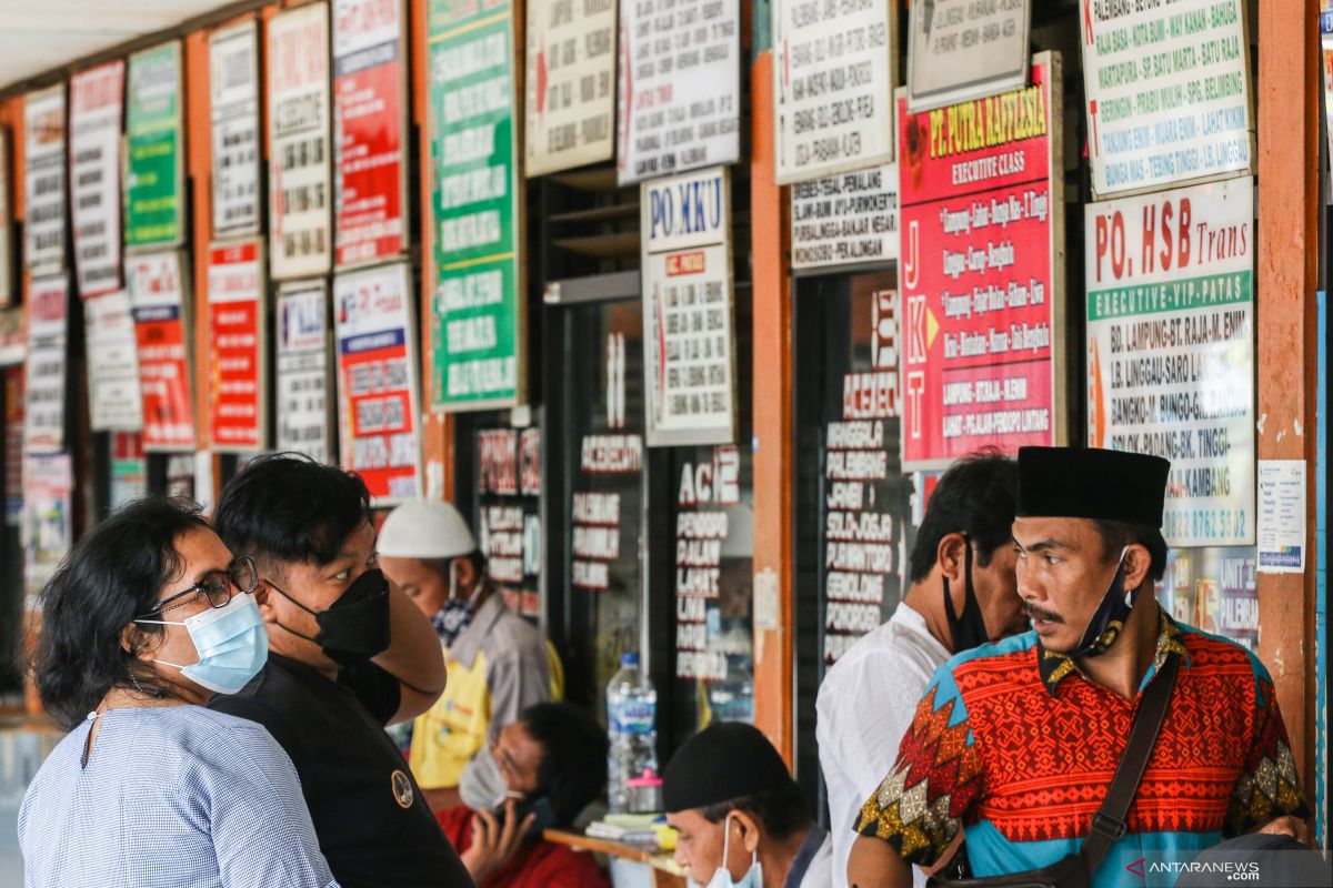 Kepala Terminal Kalideres nyatakan harga tiket bus ekonomi masih tetap