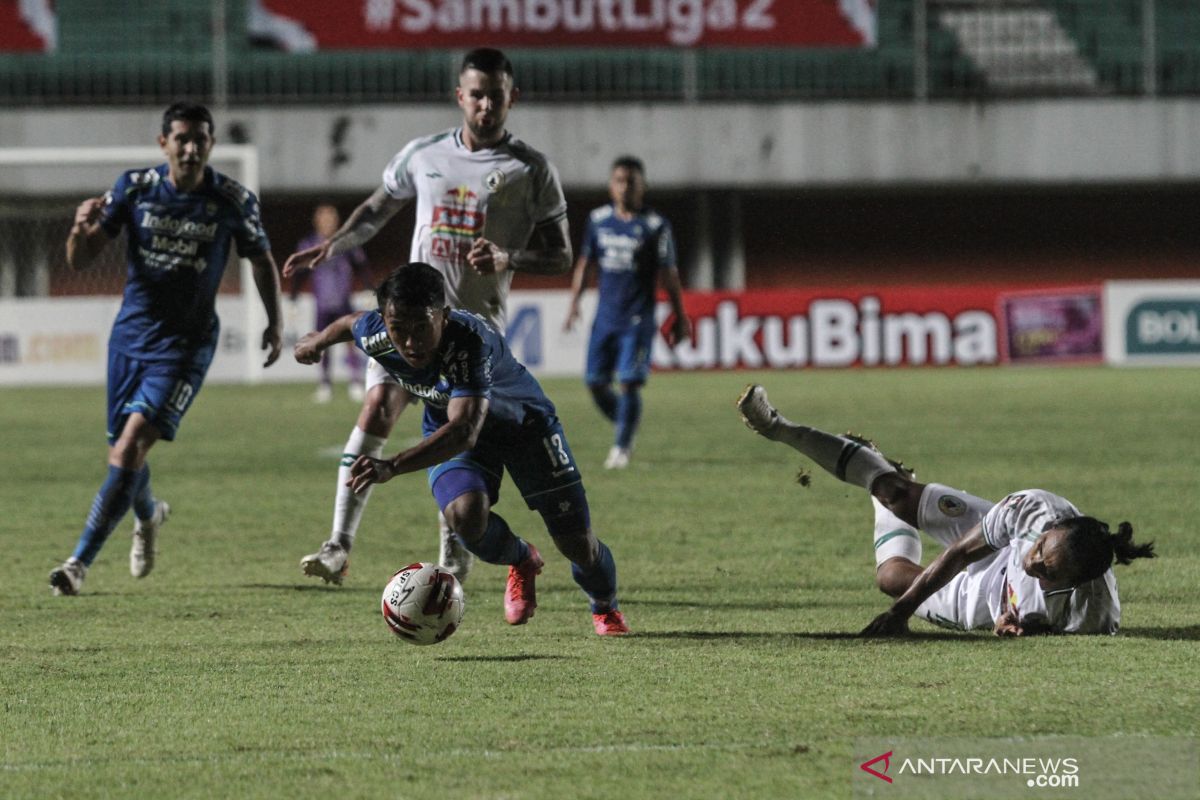 Menang 2-1, pelatih Persib akui bisa  lewati pertandingan yang melelahkan