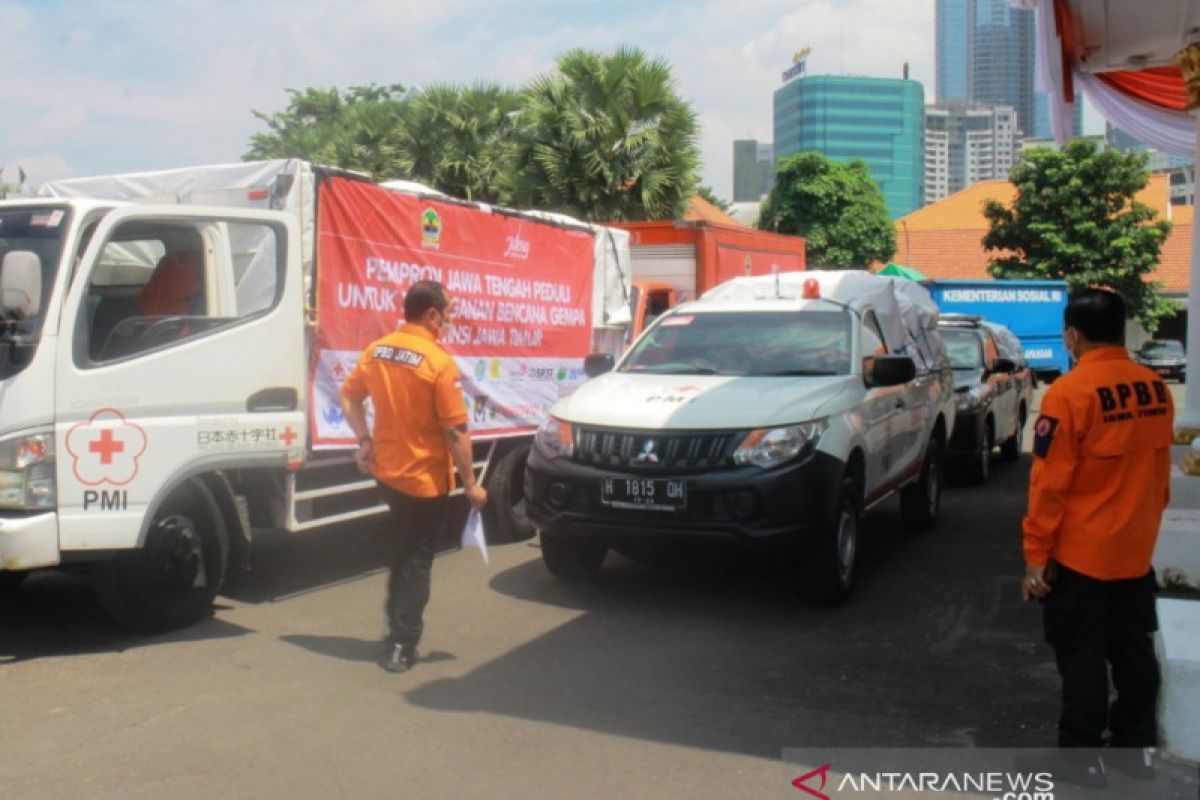 Gubernur Khofifah lepas bantuan dari Jateng ke daerah terdampak gempa