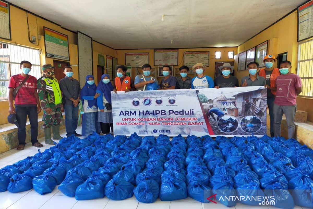 ARM HA-IPB bantu warga terdampak banjir di Desa Tonda, Bima