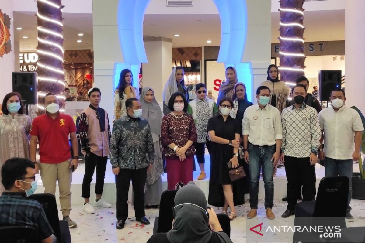 Festival Busana Muslim Brand Selebriti-Desainer di Pentacity