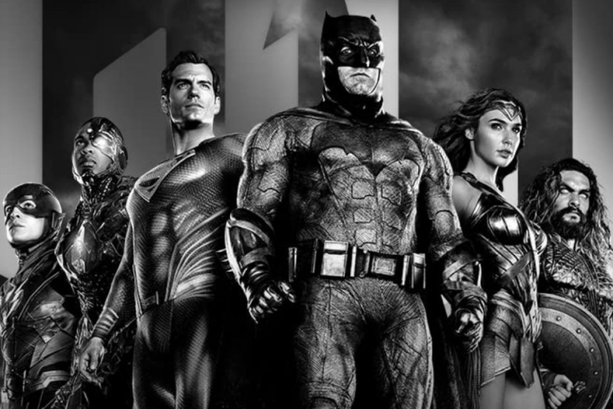 Zack Snyder lelang tiket "Justice League:Justice is Gray" untuk donasi