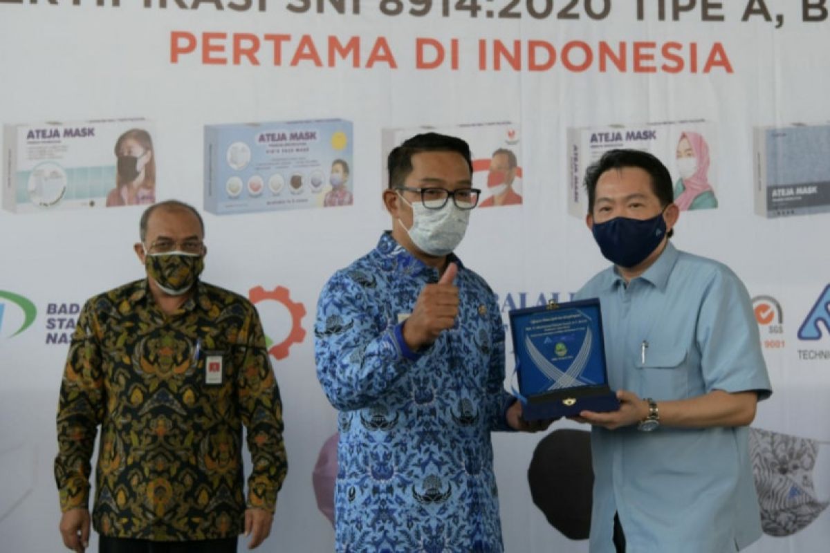 Masker produk Padalarang Bandung diekspor ke delapan negara