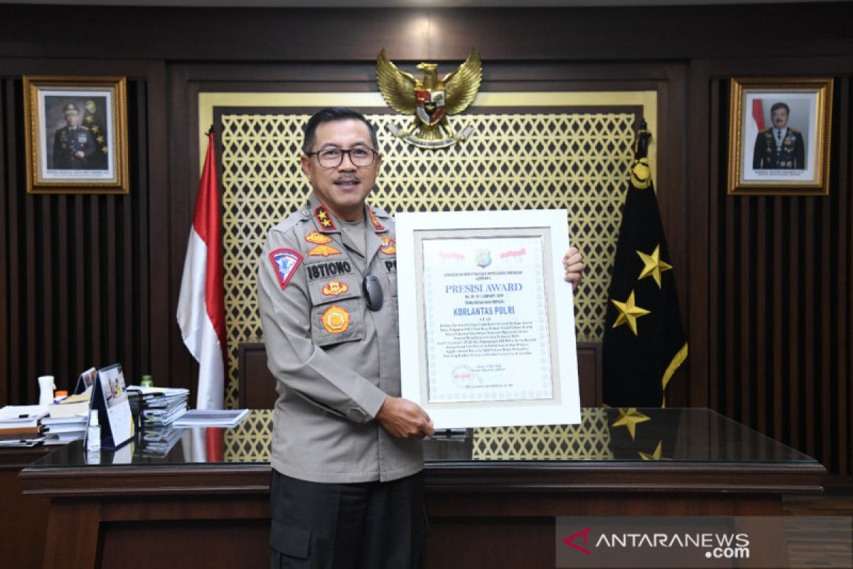 Lemkapi beri penghargaan presisi award untuk Korlantas Polri