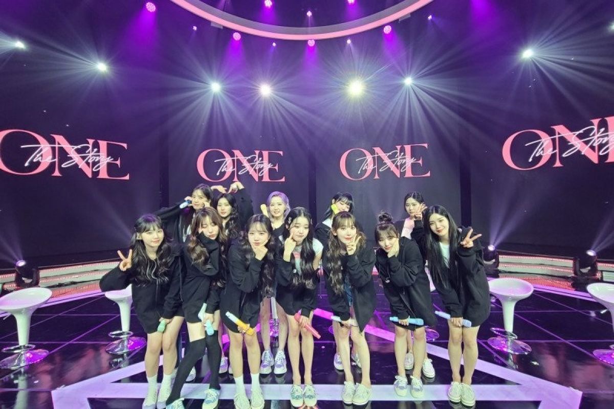 IZ*ONE siapkan lagu emosional jelang berakhirnya kontrak