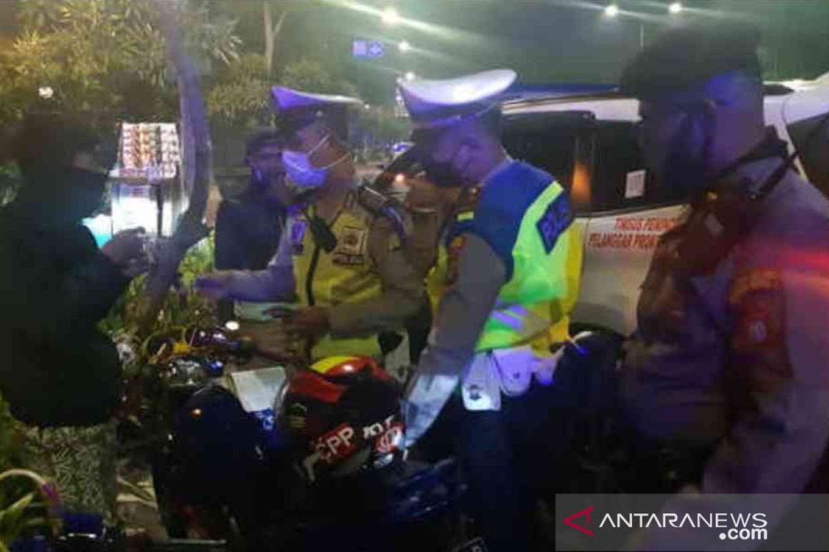 Polrestro Bekasi terus rutin buru pemotor berknalpot bising