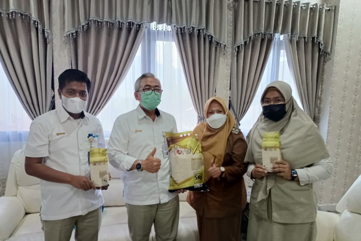 Bulog Sulteng  perkenalkan beras fortivit kepada Pemkot Palu