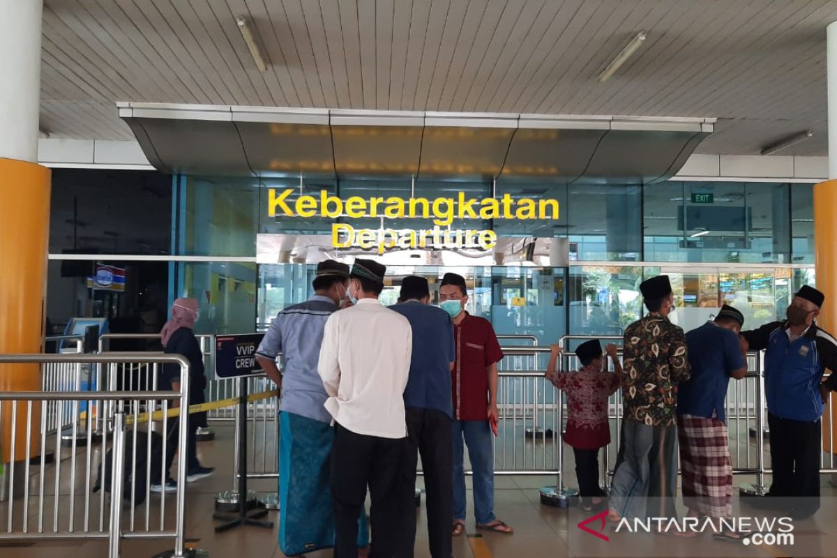 Penumpang di Bandara Jambi menurun di awal Ramadahan