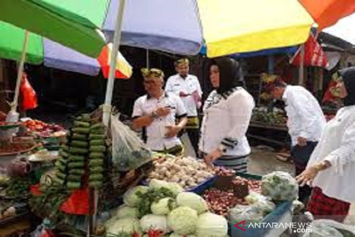 Disperin Baubau sebut kenaikan harga sembako awal Ramadhan masih wajar