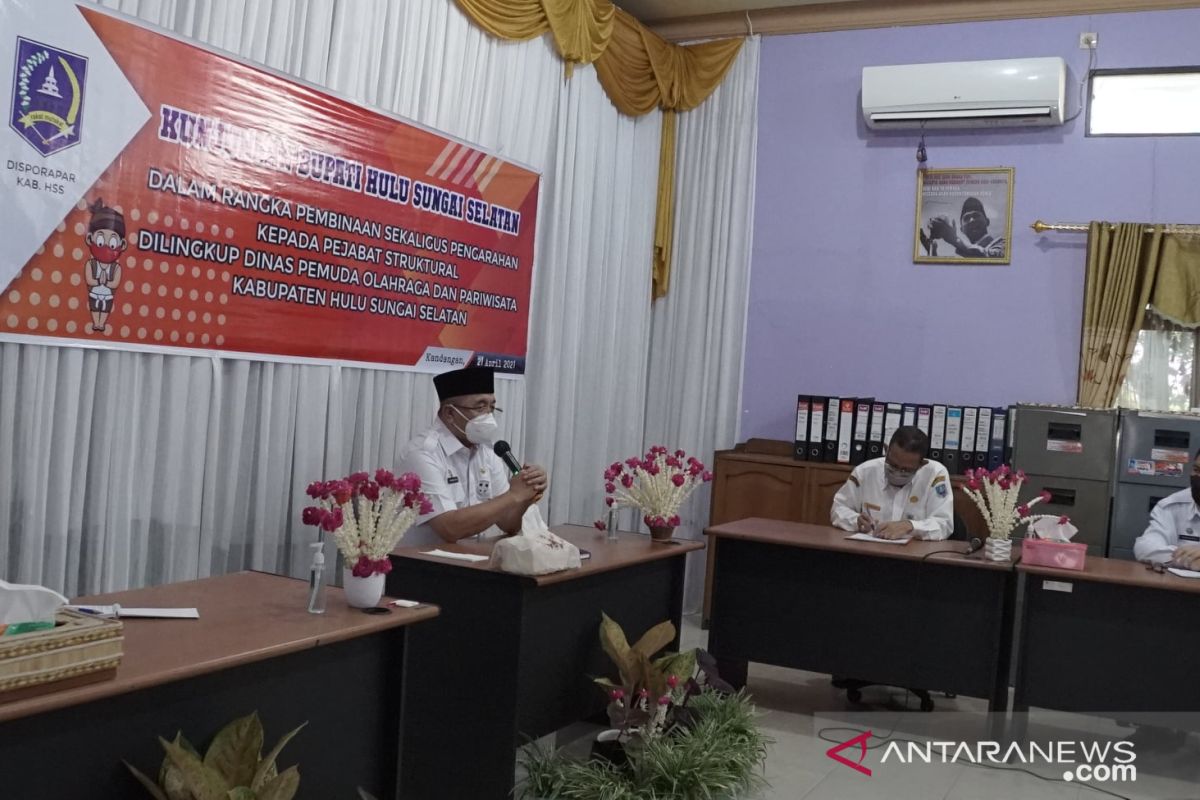 Kunjungi Disporapar HSS, bupati berikan pembinanaan dan arahan