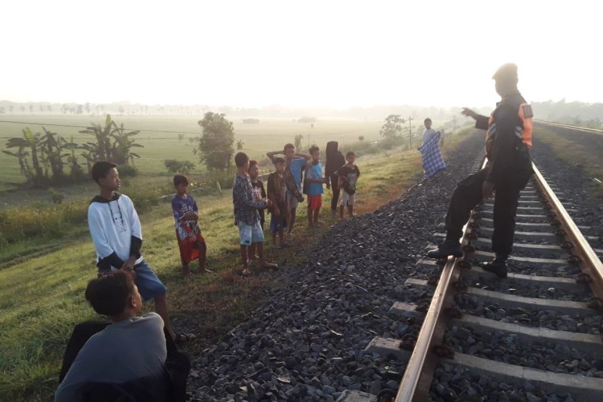 KAI Daop 7 Madiun minta warga tidak 