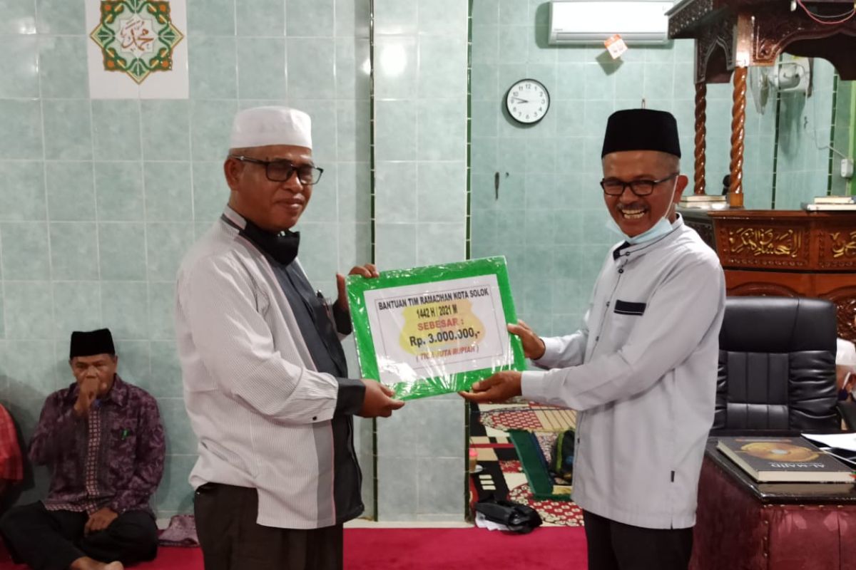Tim III Safari Ramadhan Pemkot Solok sampaikan program ini di Masjid Nurul Yaqin