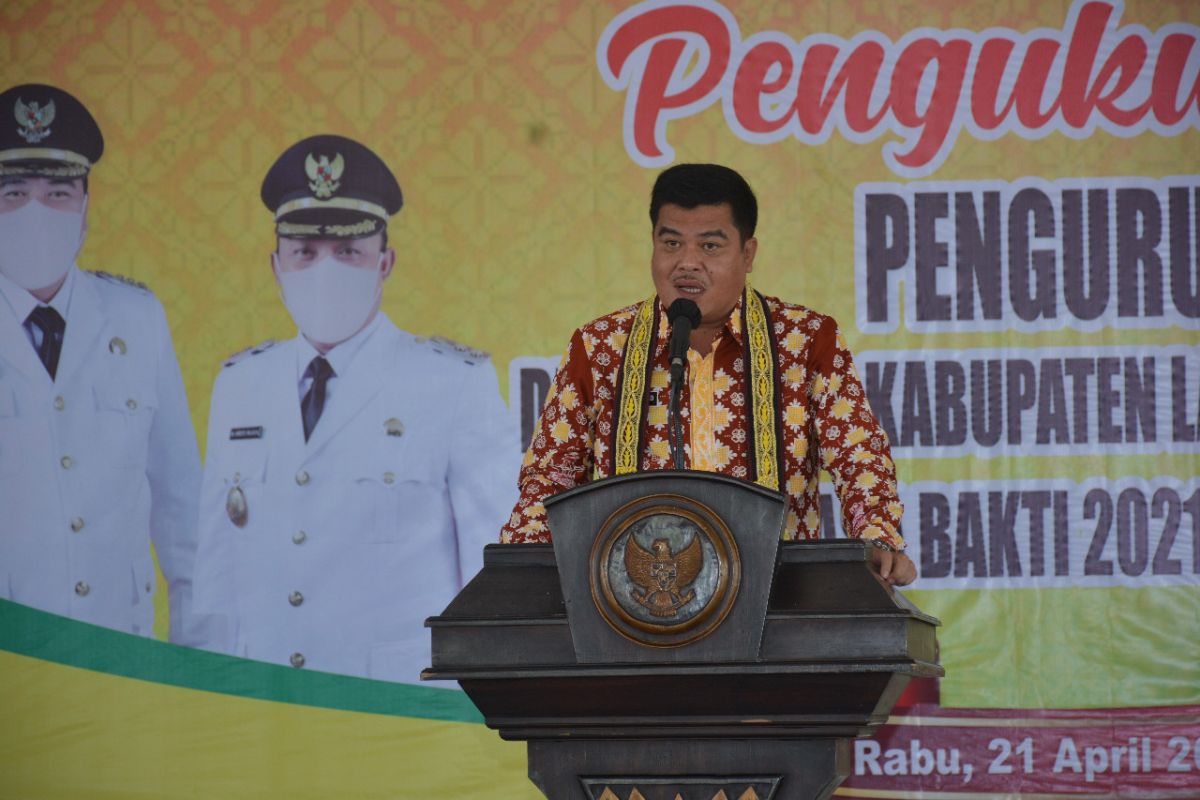 Kukuhkan Dekranasda, Musa ingin sektor kerajinan Lampung Tengah semakin berkembang