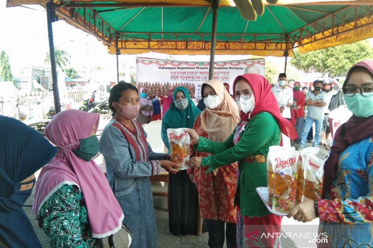 GOW Seruyan peringati Hari Kartini dengan menggelar pasar murah