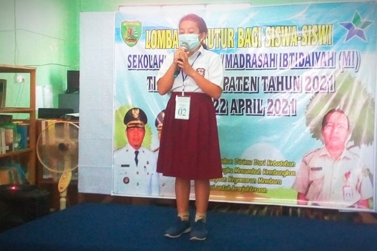 Mendorong minat baca siswa Bartim melalui lomba bertutur