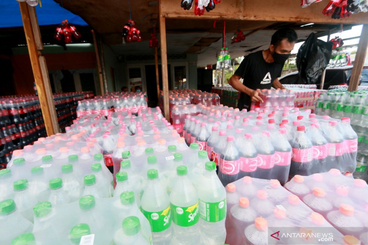 Pedagang minuman bersoda musiman mulai ramai di Gorontalo
