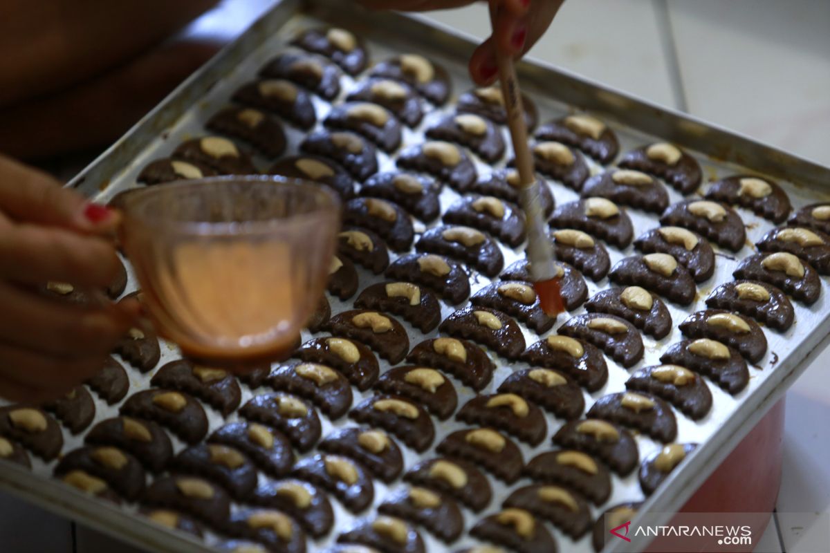 Produksi kue kering Gorontalo meningkat saat Ramadhan