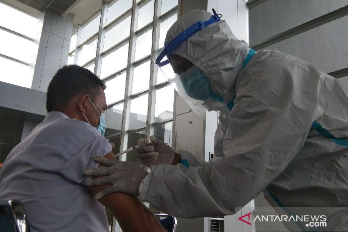 Dikmudora Kota Kendari ajukan 4.579 guru divaksin jelang sekolah tatap muka