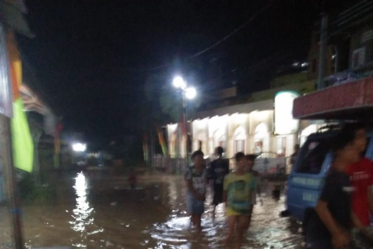 Sungai Tebo di Kuala Langkat meluap akibatkan banjir