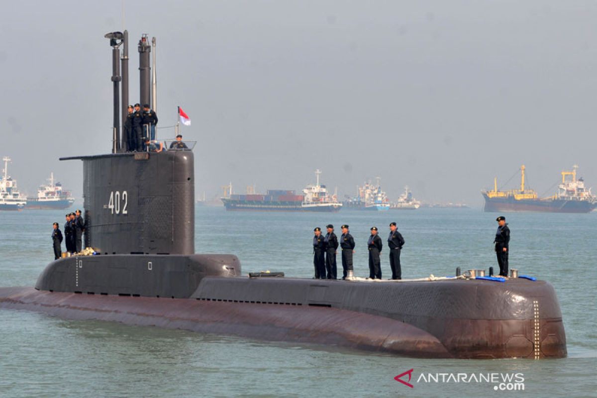 South Korea offers to help search for missing Indonesian submarine