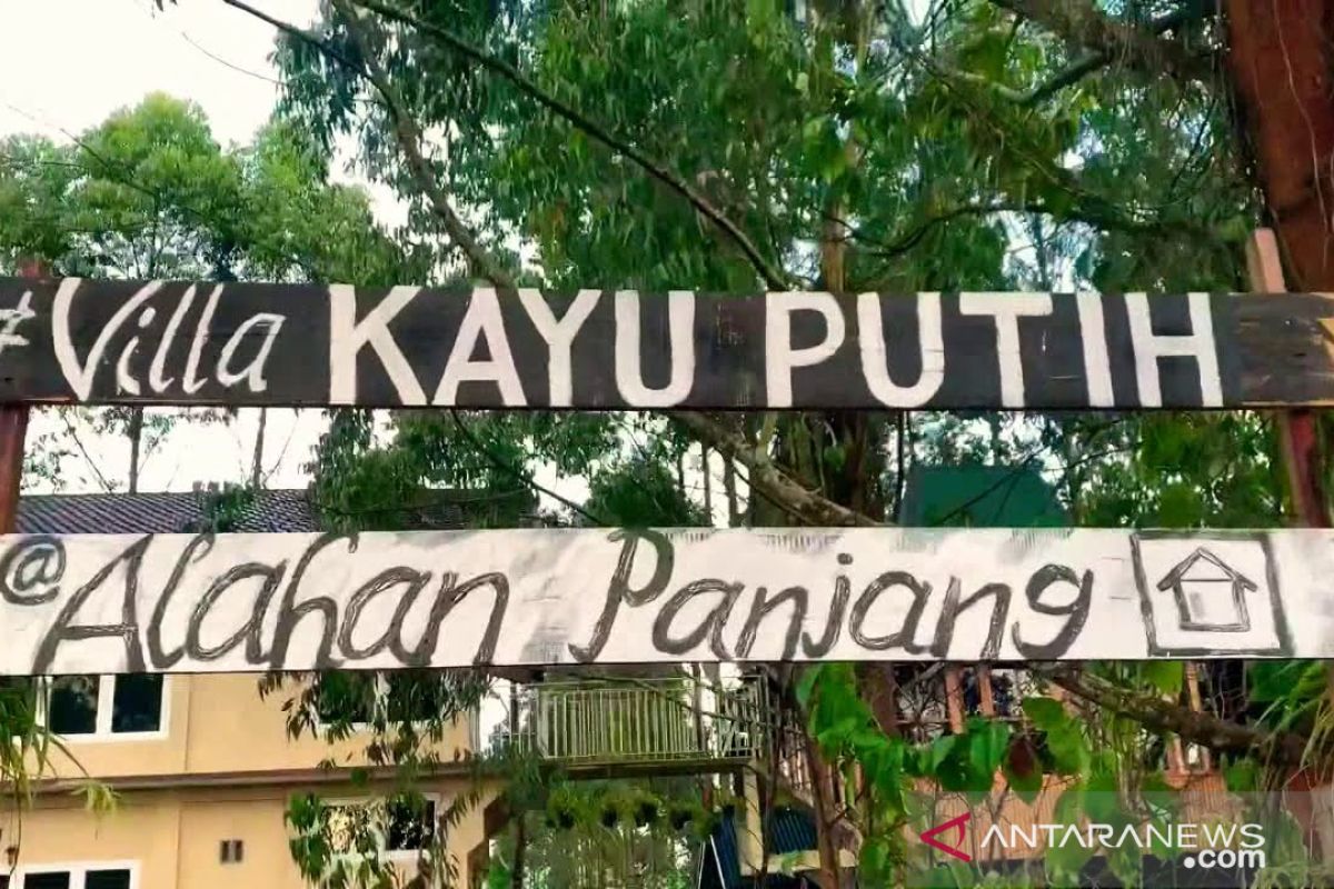 Vila Kayu Putih, Pesona Objek Swafoto Hingga Foto Pranikah