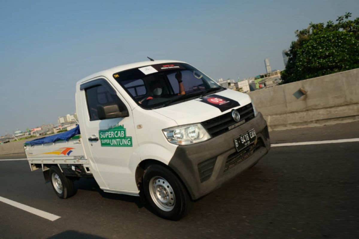 Keliling Jakarta, DFSK Super Cab hanya 