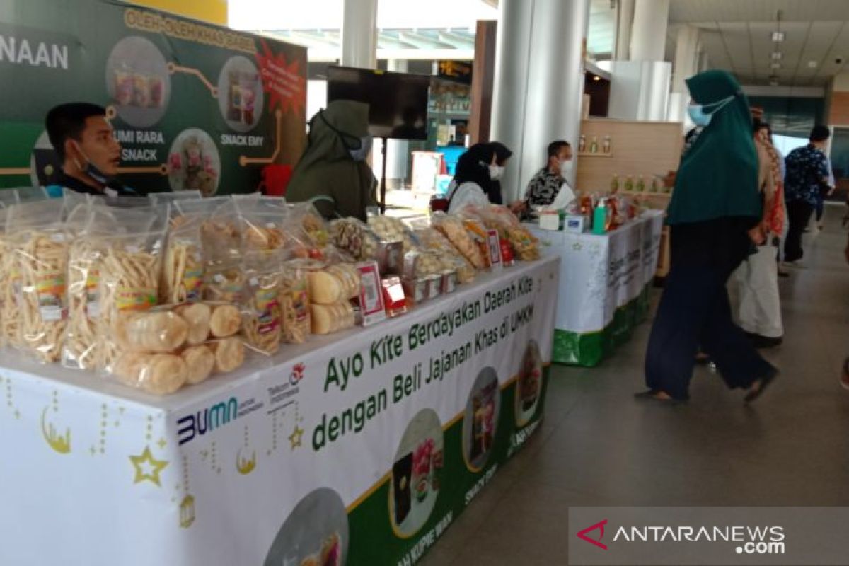 13 pelaku UMKM meriahkan Bazar Ramadhan di Bandara Depati Amir