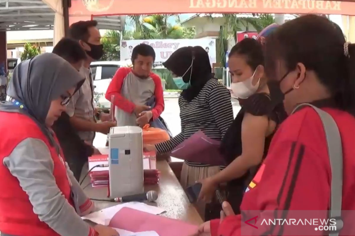 Hari terakhir,  warga serbu stand pendataan bantuan UMKM di Banggai