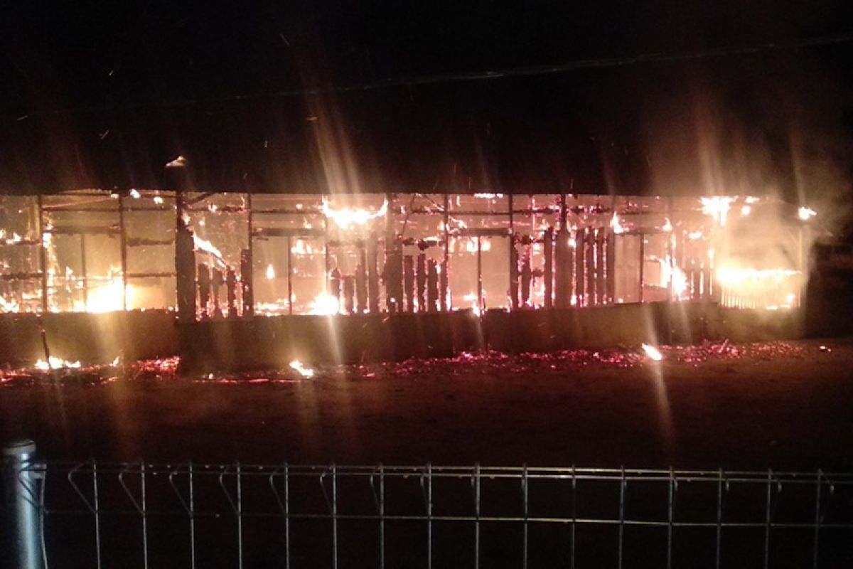 Usai tadarus, masjid di Simeulue hangus terbakar