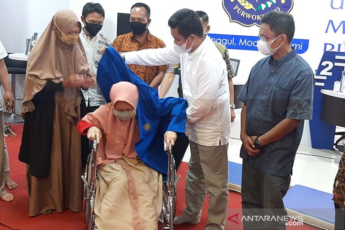 Seorang penyandang disabilitas asal Banjarnegara resmi menjadi mahasiswa UMP