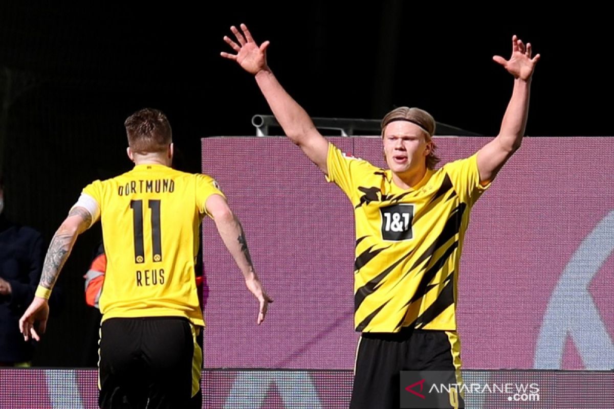 Kalahkan VfL Wolfsburg,  Dortmund terus pangkas jarak dari empat besar