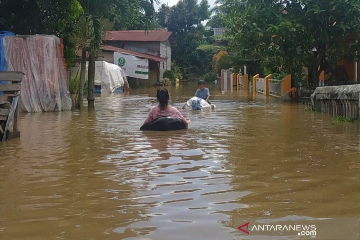 1.006 KK di Pekanbaru dievakuasi akibat banjir