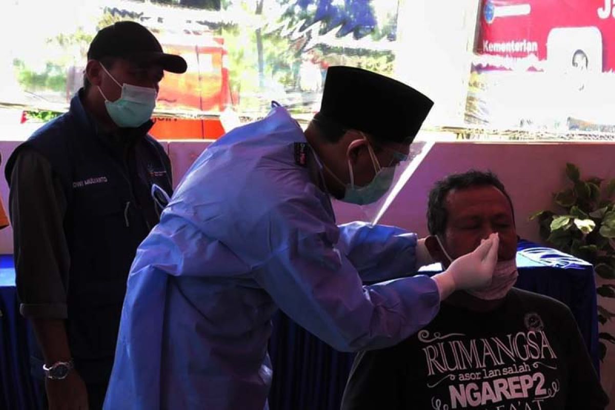 Pemkab Banyumas lakukan tes antigen bagi pemudik "curi start"