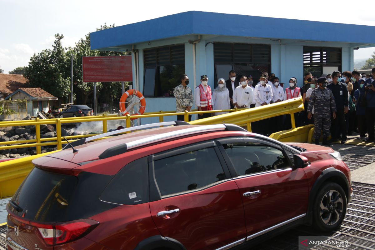 Menteri Perhubungan tinjau layanan feri Banyuwangi-Lombok