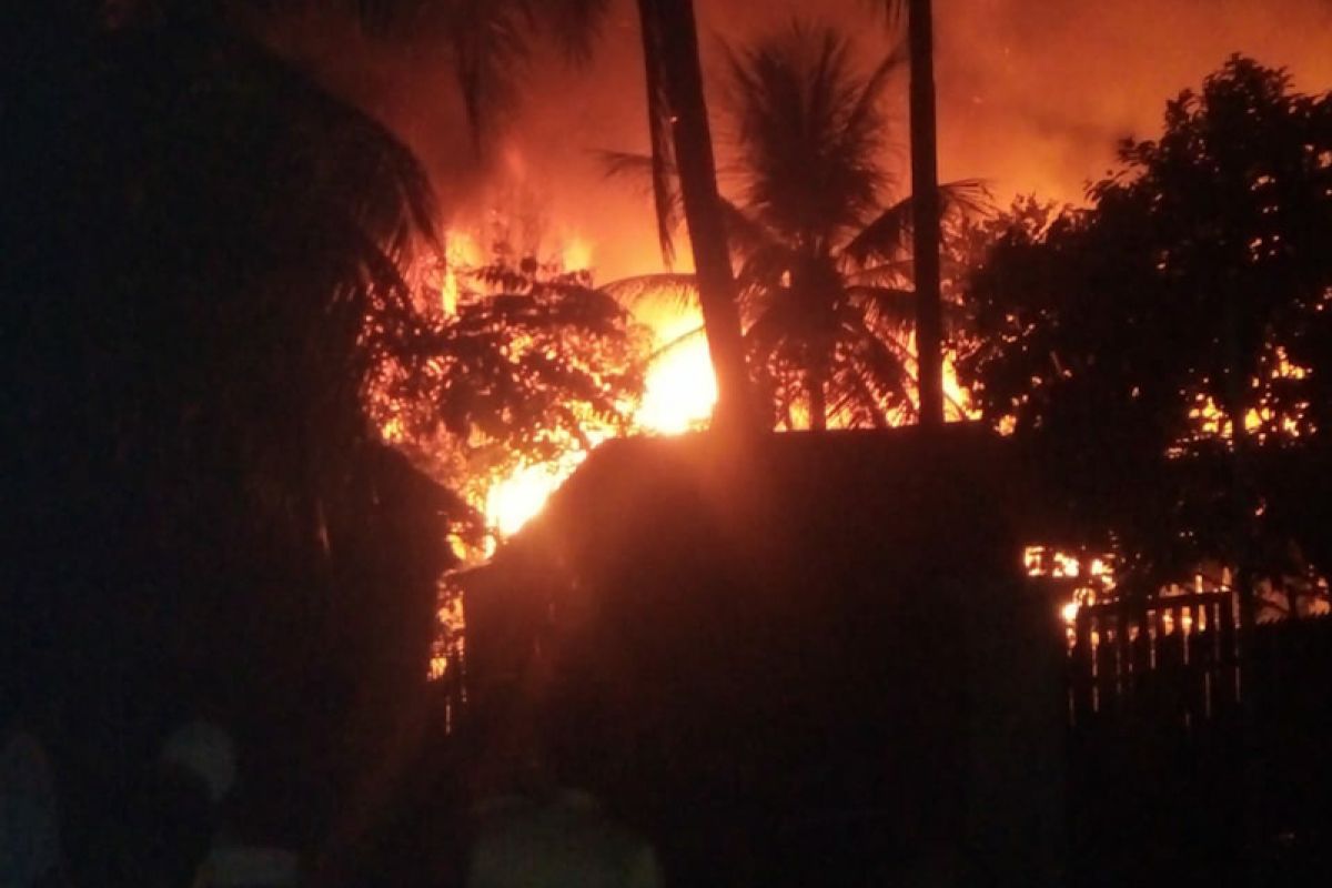 11 unit rumah kontrakan di Lhokseumawe terbakar