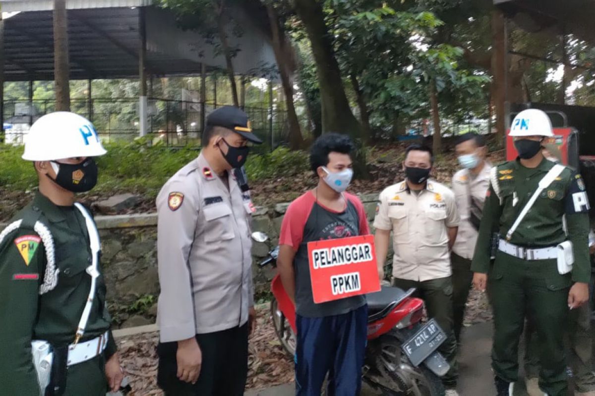 15 orang tak bermasker terjaring razia pelanggar PPKM di Kota Bogor