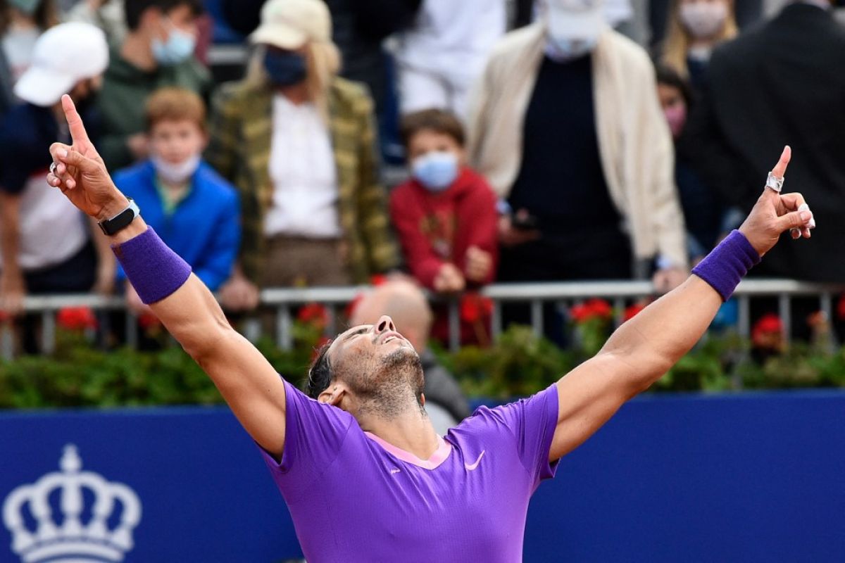 Rafael Nadal klaim titel ke-12 di Barcelona Open setelah tundukkan Tsitsipas