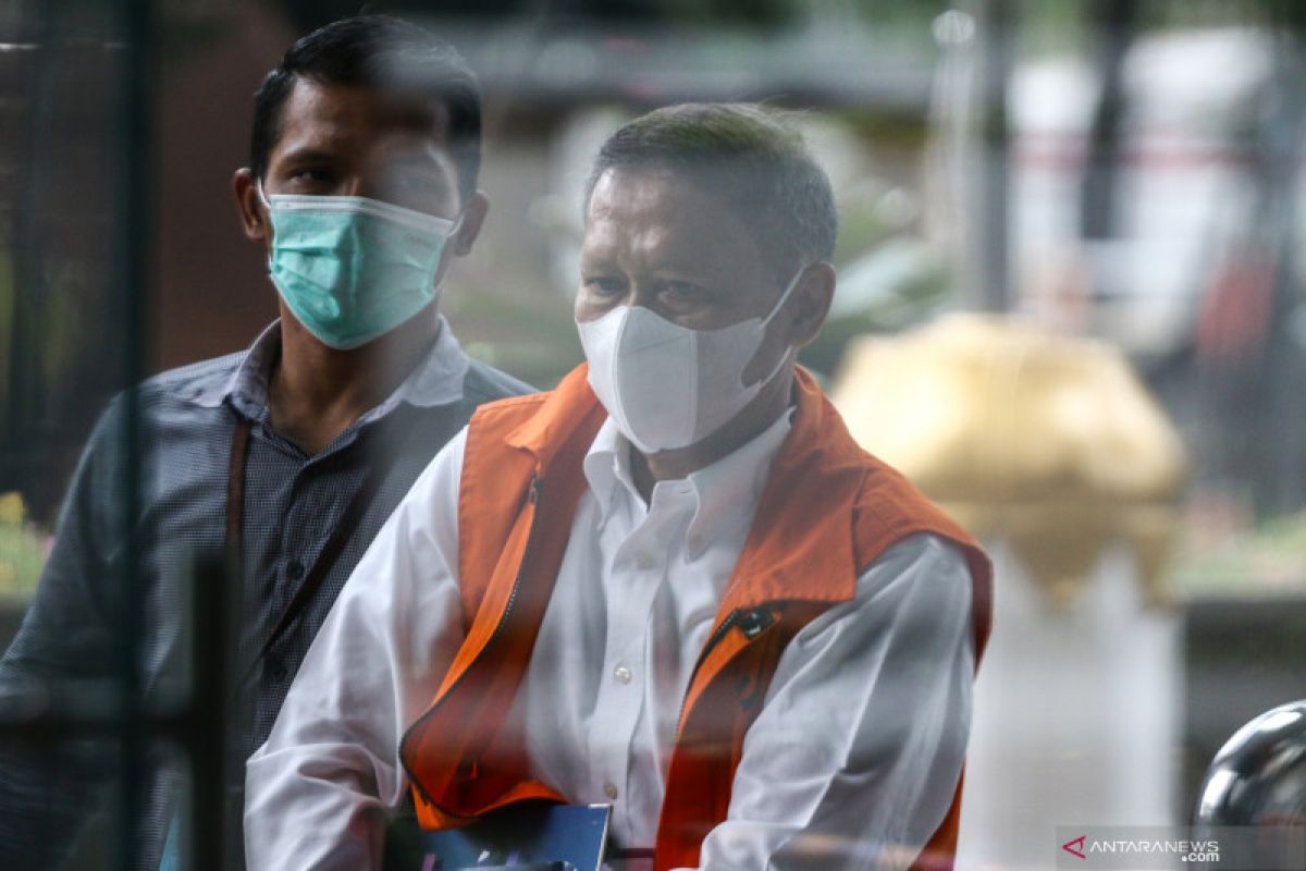 Sidang praperadilan RJ Lino ditunda hingga dua pekan