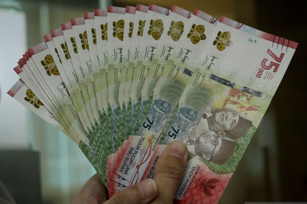 Rupiah Selasa pagi menguat 8 poin