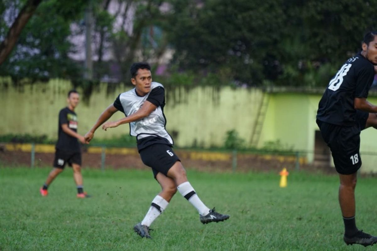 PSMS liburkan pemain luar Sumatera lebih awal